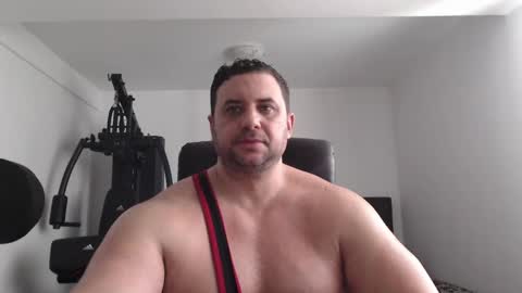 Snapshot of hot_stefano1 chatting on February 2025 01:05:01 PM Stefano.. online show from February 2025 01:05:01 PM
