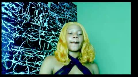 Snapshot of hot_stellaa chatting on December 2024 11:42:01 PM Stella online show from December 2024 11:42:01 PM