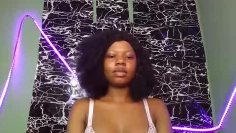 Snapshot of hot_stellaa chatting on January 2025 06:37:02 PM Stella online show from January 2025 06:37:02 PM