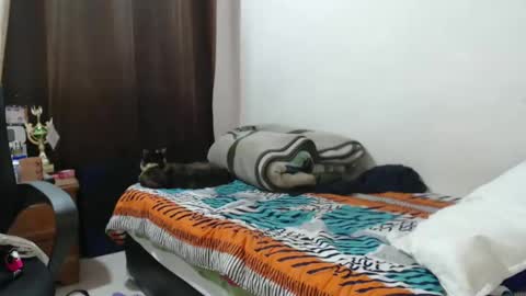 Hot and PowerHOPE U MISS ME online show from December 2024 04:30:02 AM