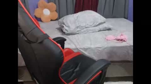 hotasian_pinky online show from March 2026 01:06:02 PM