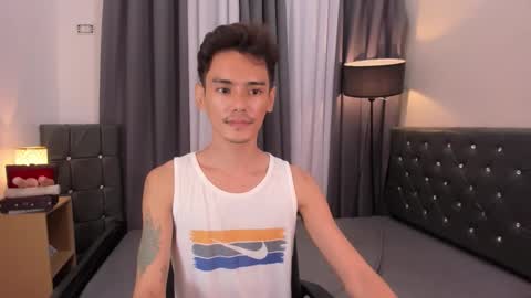 Kenny online show from December 2025 12:43:01 PM