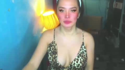 Snapshot of hotbabe_tanya chatting on May 2026 02:19:01 AM T A N Y A online show from May 2026 02:19:01 AM