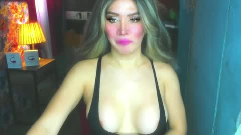 Snapshot of hotbabe_tanya chatting on June 2026 02:49:01 AM T A N Y A online show from June 2026 02:49:01 AM