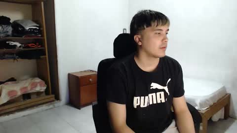 Snapshot of hotbaby6900 chatting on December 2025 10:32:01 AM hotbaby6900 online show from December 2025 10:32:01 AM