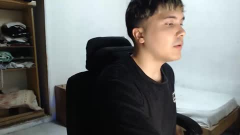 Snapshot of hotbaby6900 chatting on January 2026 05:27:02 PM hotbaby6900 online show from January 2026 05:27:02 PM