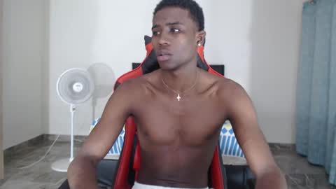 Snapshot of hotblacks07 chatting on September 2025 07:22:02 AM rivas online show from September 2025 07:22:02 AM