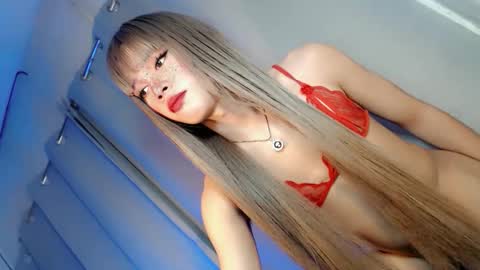 hotchescacummer online show from December 2025 12:26:02 AM