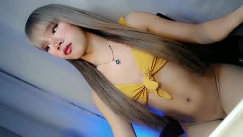 hotchescacummer online show from January 2026 01:38:01 PM