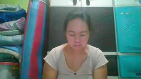 hotchicks4uxx online show from February 2025 12:31:02 AM