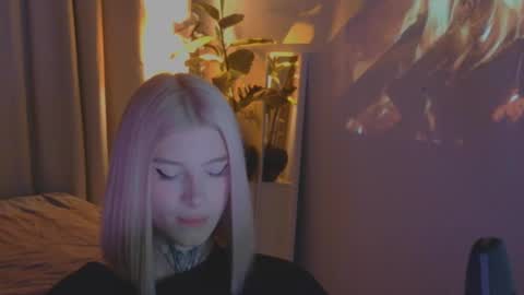 hotchubently online show from March 2025 12:09:01 PM