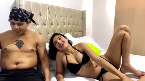 Snapshot of hotcouple1_xx chatting on September 2025 03:39:01 PM hotcouple1_xx online show from September 2025 03:39:01 PM
