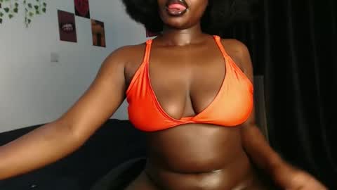 Snapshot of hotcurvykeisha chatting on February 2026 11:47:01 PM Hotcurvykeisha online show from February 2026 11:47:01 PM