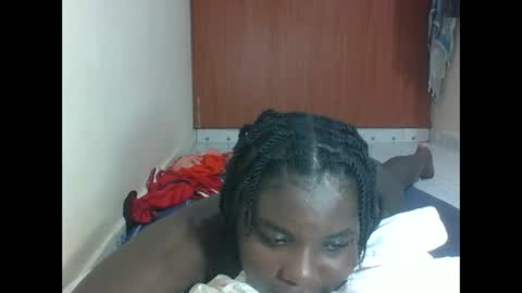 Snapshot of hotebbbyy chatting on May 2026 05:35:01 AM EBBY online show from May 2026 05:35:01 AM