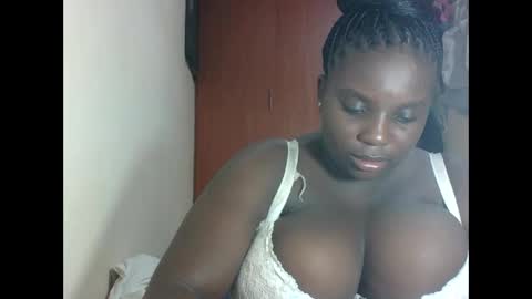 Snapshot of hotebbbyy chatting on May 2026 07:30:02 PM EBBY online show from May 2026 07:30:02 PM