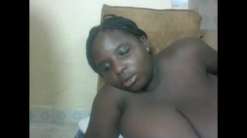 Snapshot of hotebbbyy chatting on May 2026 05:32:02 PM EBBY online show from May 2026 05:32:02 PM