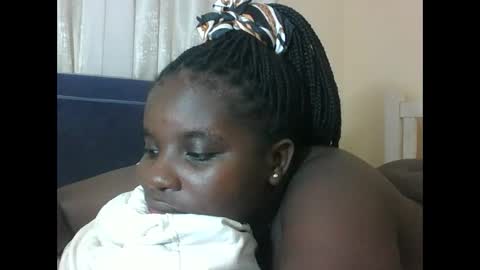 Snapshot of hotebbbyy chatting on May 2026 06:16:02 PM EBBY online show from May 2026 06:16:02 PM