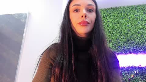 hotfallingdevil online show from January 2026 06:04:01 AM