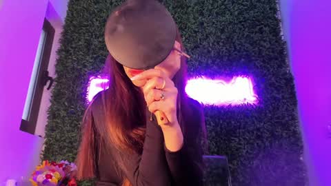 hotfallingdevil online show from March 2026 05:46:01 AM