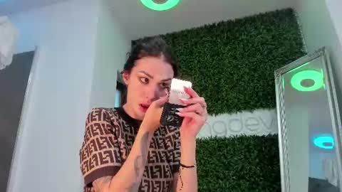 hotfallingdevil online show from June 2026 04:34:02 AM