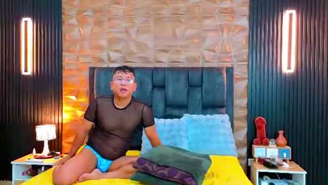 Snapshot of hotfuckers4uu chatting on July 2026 03:16:01 PM felipe marcello online show from July 2026 03:16:01 PM