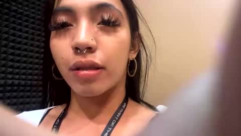 hotfucking_queen1111 online show from April 2026 02:16:02 PM