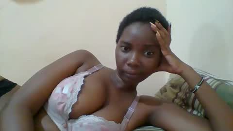 Queen online show from March 2025 04:00:02 PM