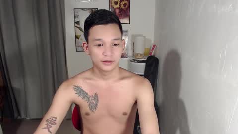 hotguy0503 online show from October 2025 10:32:01 PM