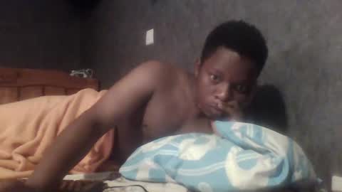 hotguyy001 online show from February 2025 01:35:02 PM