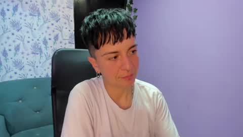 hannah online show from September 2025 02:04:02 AM