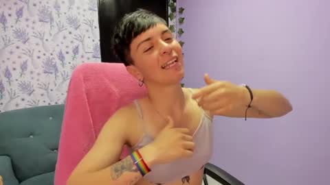 hannah online show from October 2025 02:31:02 AM