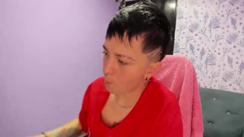 hannah online show from November 2025 02:10:01 AM