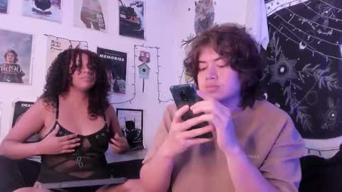 Sam and Nico online show from September 2025 02:30:01 PM