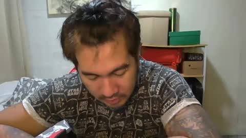 Snapshot of hothunkybear23 chatting on December 2024 01:59:02 AM Khel online show from December 2024 01:59:02 AM