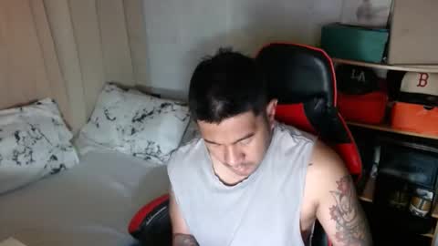 Snapshot of hothunkybear23 chatting on December 2025 01:46:02 AM Khel online show from December 2025 01:46:02 AM