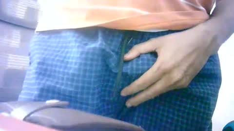 Hot India online show from December 2025 07:10:01 PM