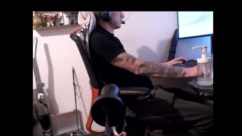 Snapshot of hotkinkytat chatting on December 2024 01:13:01 PM hotkinkytat online show from December 2024 01:13:01 PM