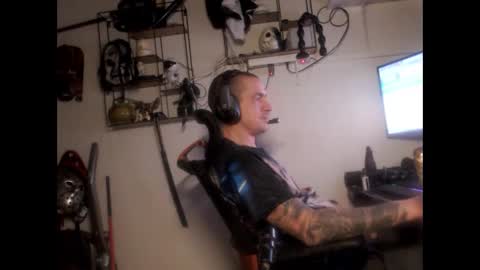 Snapshot of hotkinkytat chatting on January 2025 05:09:01 AM hotkinkytat online show from January 2025 05:09:01 AM