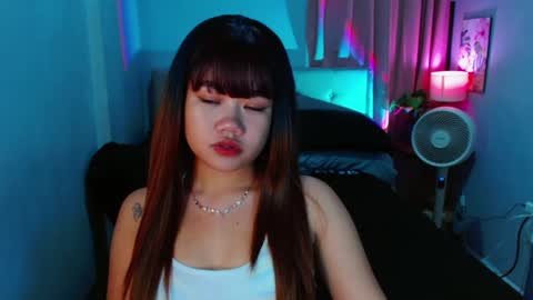 Layla online show from March 2025 01:27:02 PM