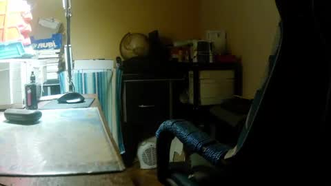 Snapshot of hotleopold chatting on May 2026 09:46:02 PM hotleopold online show from May 2026 09:46:02 PM