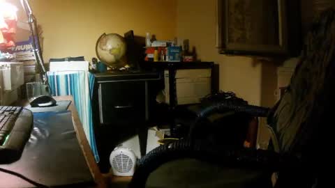 Snapshot of hotleopold chatting on May 2026 09:34:01 PM hotleopold online show from May 2026 09:34:01 PM