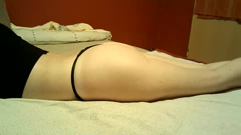 Makenzie online show from October 2025 04:32:01 AM