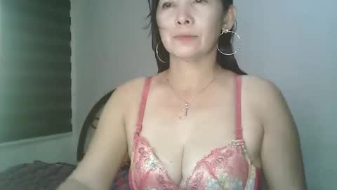 Snapshot of hotmamajen4u chatting on May 2026 12:22:02 PM hotmamajen4u online show from May 2026 12:22:02 PM