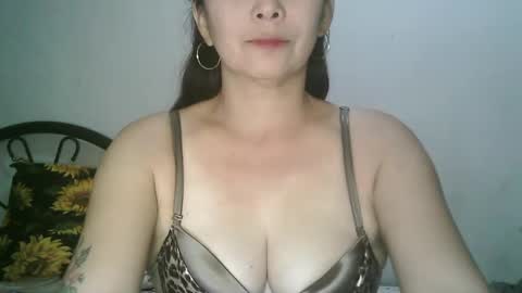 Snapshot of hotmamajen4u chatting on May 2026 04:10:01 AM hotmamajen4u online show from May 2026 04:10:01 AM