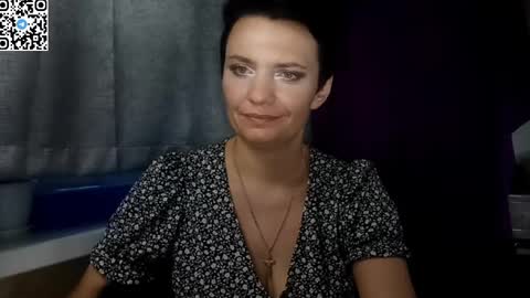 Snapshot of hotmamaqueen234 chatting on June 2026 01:28:02 AM hotmamaqueen234 online show from June 2026 01:28:02 AM