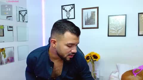 Snapshot of hotmathewv chatting on February 2025 10:42:01 PM mathew online show from February 2025 10:42:01 PM