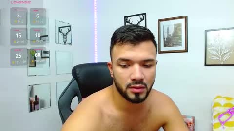 Snapshot of hotmathewv chatting on March 2025 10:52:02 PM mathew online show from March 2025 10:52:02 PM