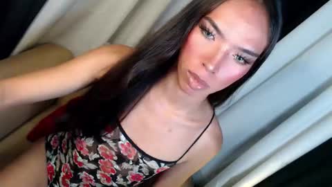 HI its me youre lovely MICHAELA  online show from November 2025 12:16:01 PM