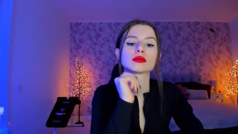 hotmolly_ online show from March 2026 09:07:01 PM