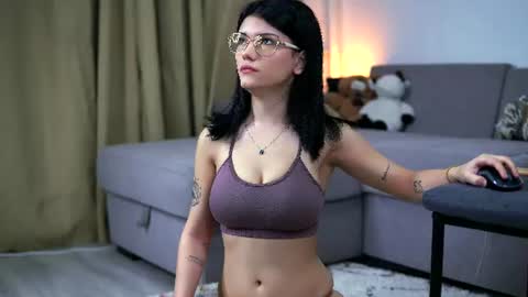 Molly online show from June 2026 02:47:01 AM